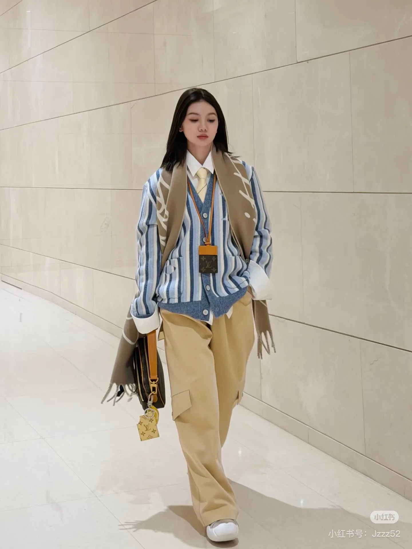 Louis Vuitton/Louis Vuitton glacier blue and white striped knitted cardigan